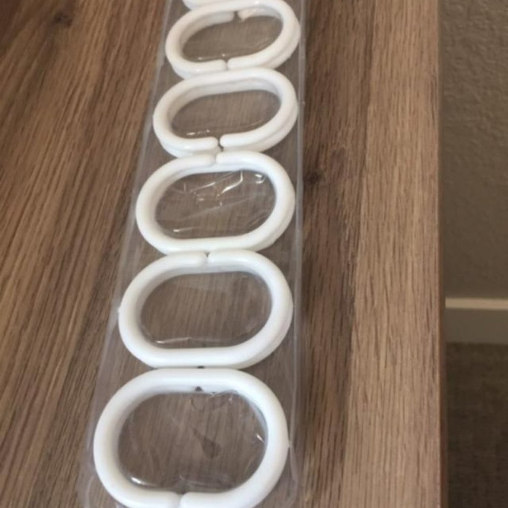 White Plastic Shower Curtain Rings/Hooks- NIB